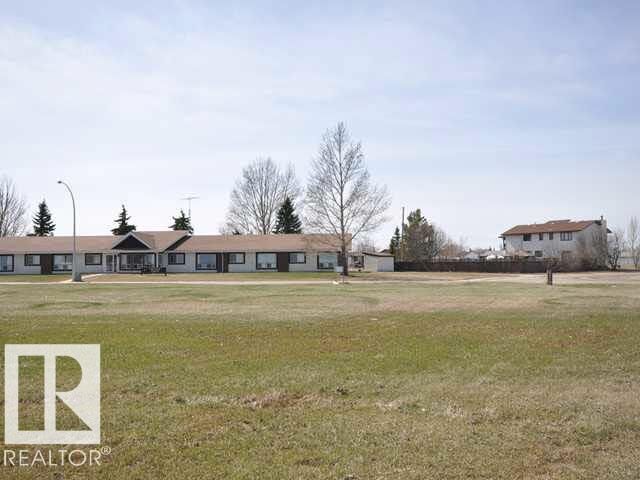 Property Photo:  4606 50 Avenue  AB T0G 0P0 