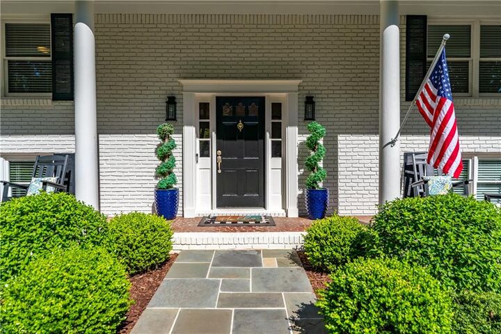 Property Photo:  4115 Glen Devon Drive NW Drive  GA 30327 