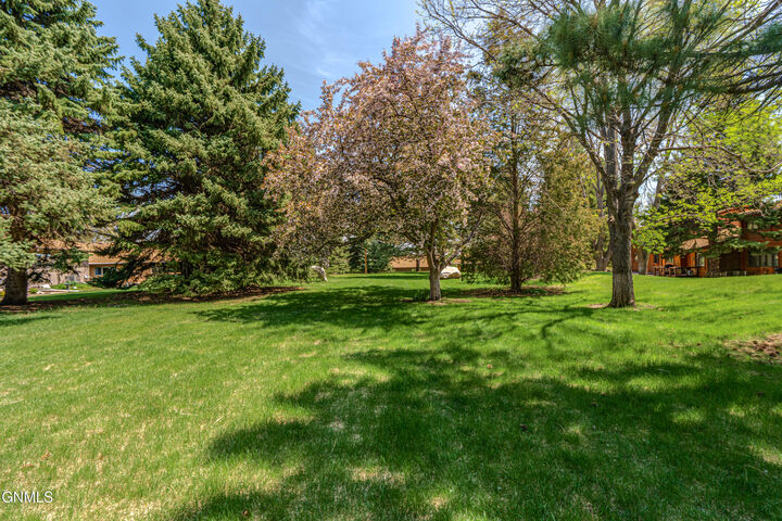 Property Photo: 3130 Manitoba Lane ND 58503