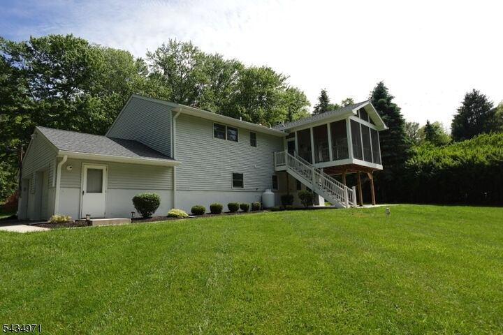 Property Photo: 285 Axford Ave NJ 07863