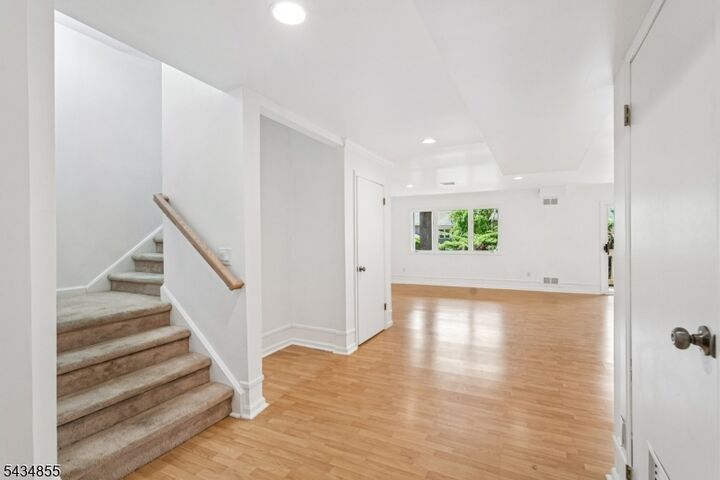 Property Photo: 304 Heights Dr NJ 07508