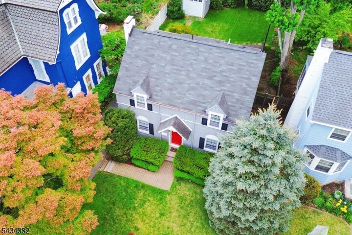 Property Photo: 435 Meeker St NJ 07079