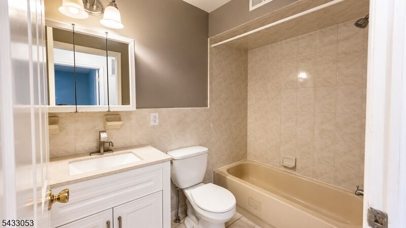Property Photo: 218 Fulton St 1 NJ 07206