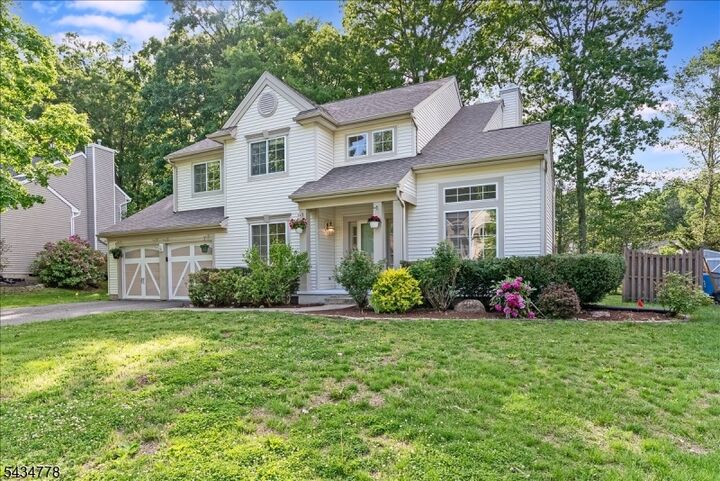 Property Photo:  6 Crestwood Cir  NJ 07828 