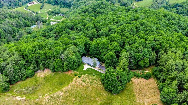 Property Photo:  1142 Hartzog Ford Road  NC 28694 
