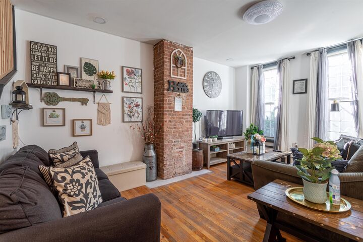 Property Photo:  148 Union St 1/2  NJ 07304 