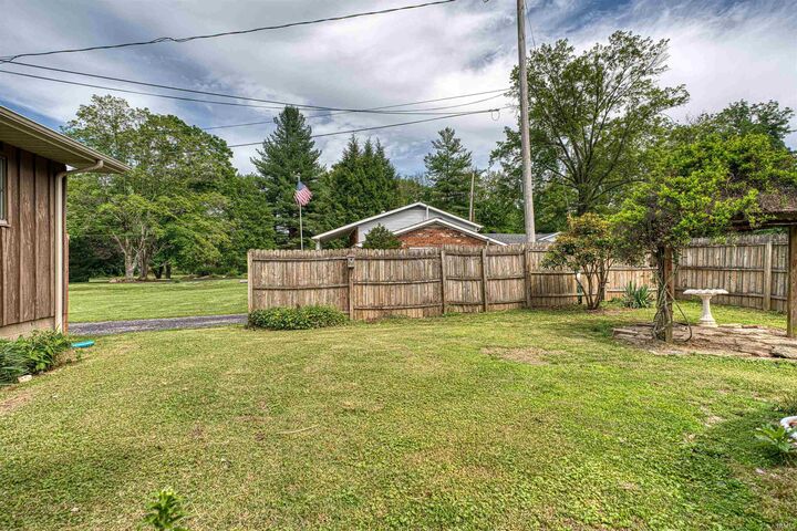 Property Photo:  577 W Degonia Road  IN 47601 