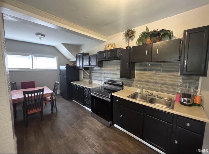 Property Photo:  1006 Savilla Avenue  IN 46807 