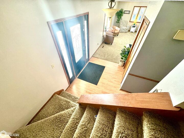 Property Photo:  2709 Regina Drive  IA 52601 