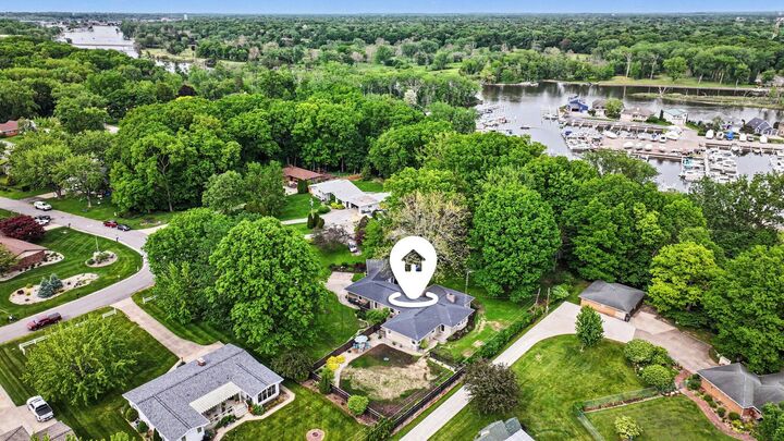 Property Photo: 1086 Brunn Avenue MI 49085