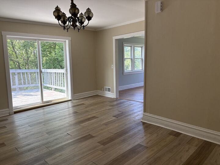 Property Photo:  