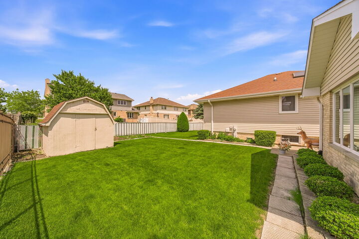 Property Photo: 15542 Bramblewood Road IL 60452