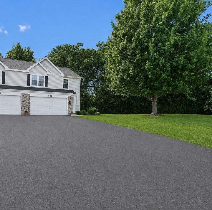 Property Photo: 680 Savannah Lane IL 60014