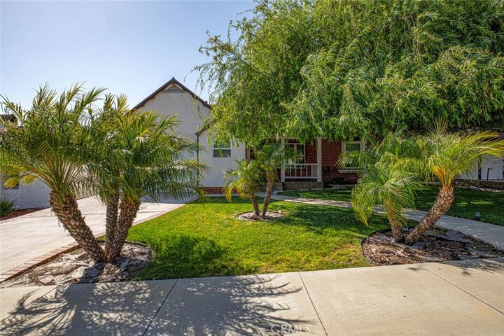 Property Photo: 523 E Fairmount CA 91501