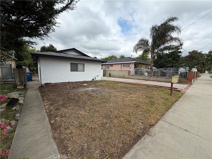 Property Photo: 1516 5th Street CA 91340
