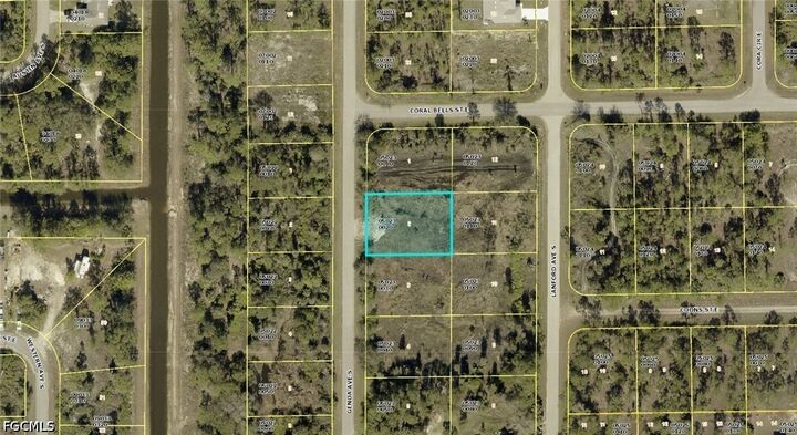 Property Photo:  329 Genoa Avenue S  FL 33974 