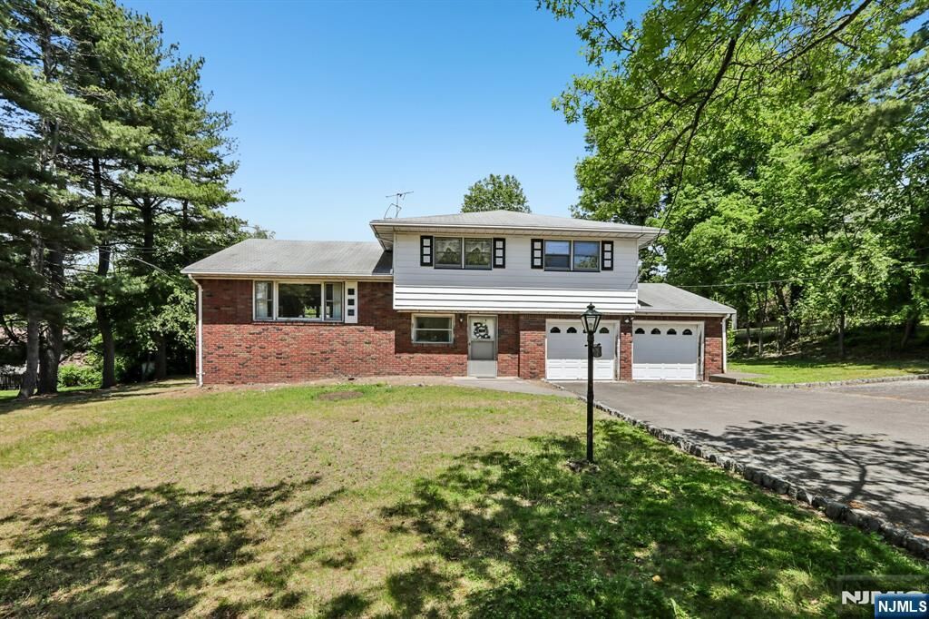 Property Photo:  1355 Ratzer Road  NJ 07470 