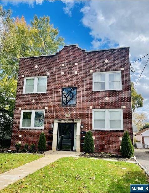 Property Photo:  229 Orient Way 6  NJ 07070 