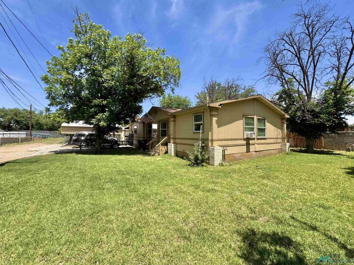 Property Photo:  106 S La Huerta Circle  NM 88220 