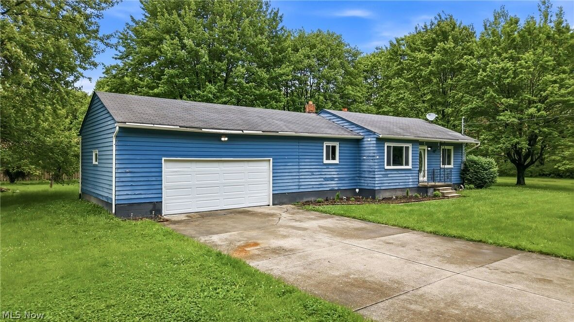 Property Photo: 5210 Scott Street OH 44444