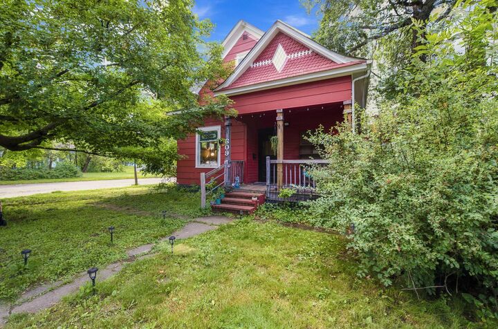 Property Photo: 609 2nd Avenue SW MN 55008