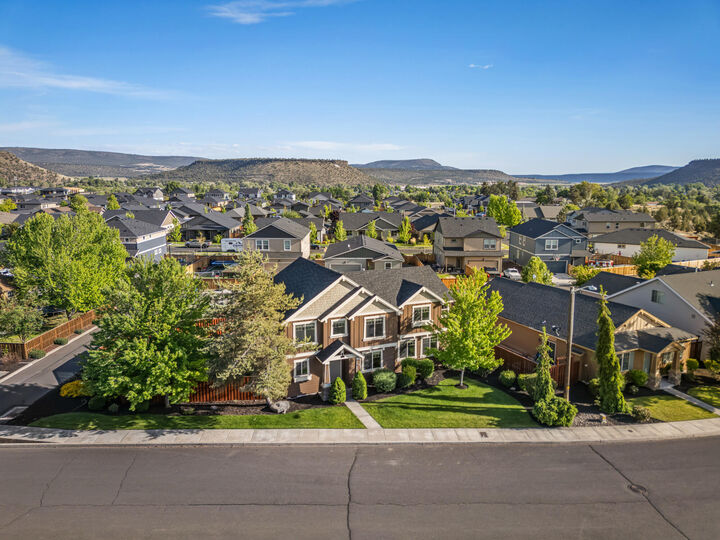 Property Photo:  1402 NE Hudspeth Road  OR 97754 