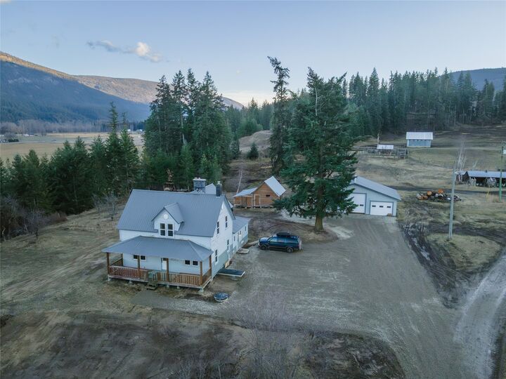 Property Photo: 3135 Edes Road BC V1E 3E9