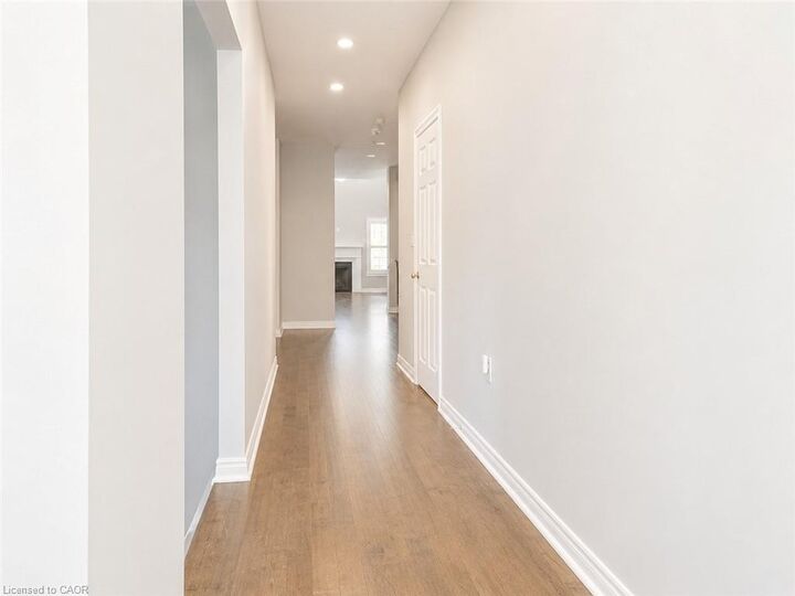 Property Photo: 186 Blair Creek Drive Upper ON N2P 0E4
