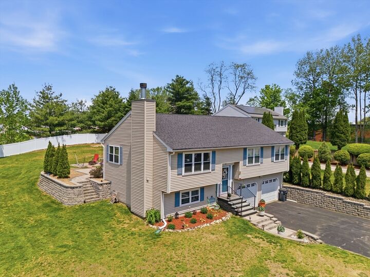 Property Photo:  2 Paradise Ln  MA 01830 