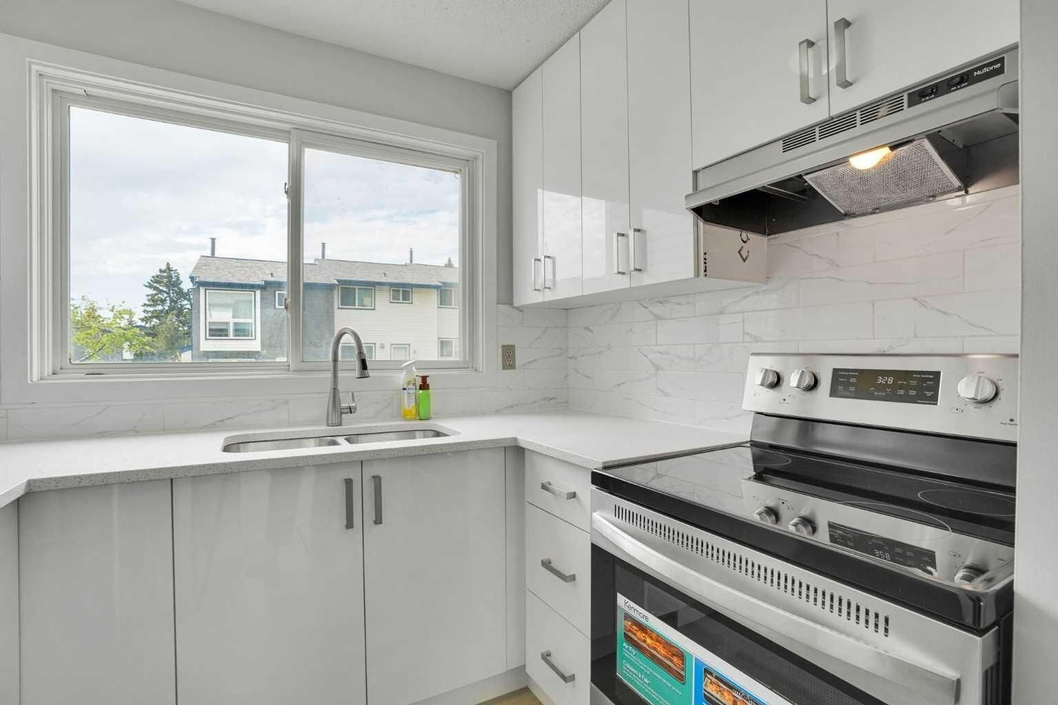 Property Photo:  6440 4 Street NW 139  AB T2K 1B8 