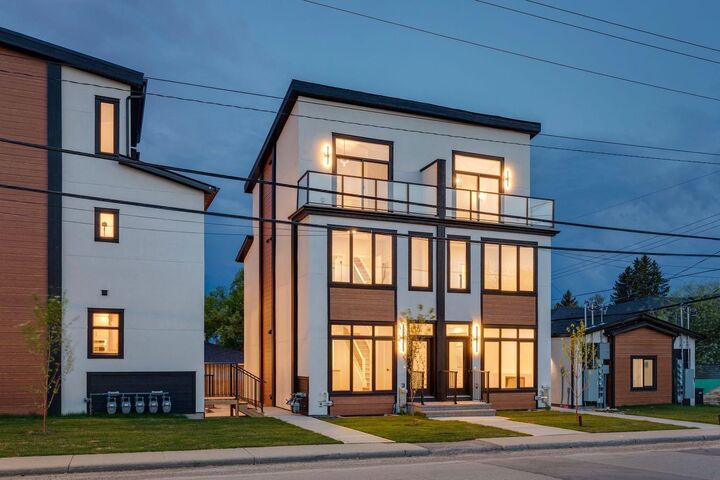 Property Photo: 4307 30 Avenue SW AB T3E 0T5