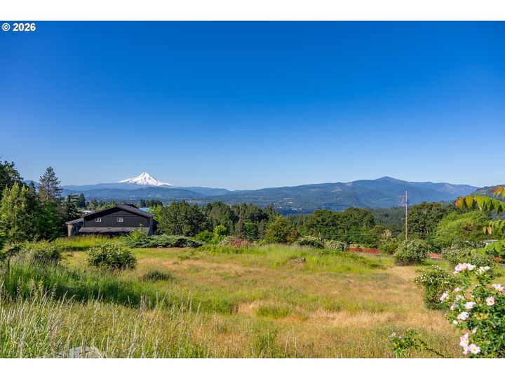 Property Photo: 1435 Catalina Ln WA 98672