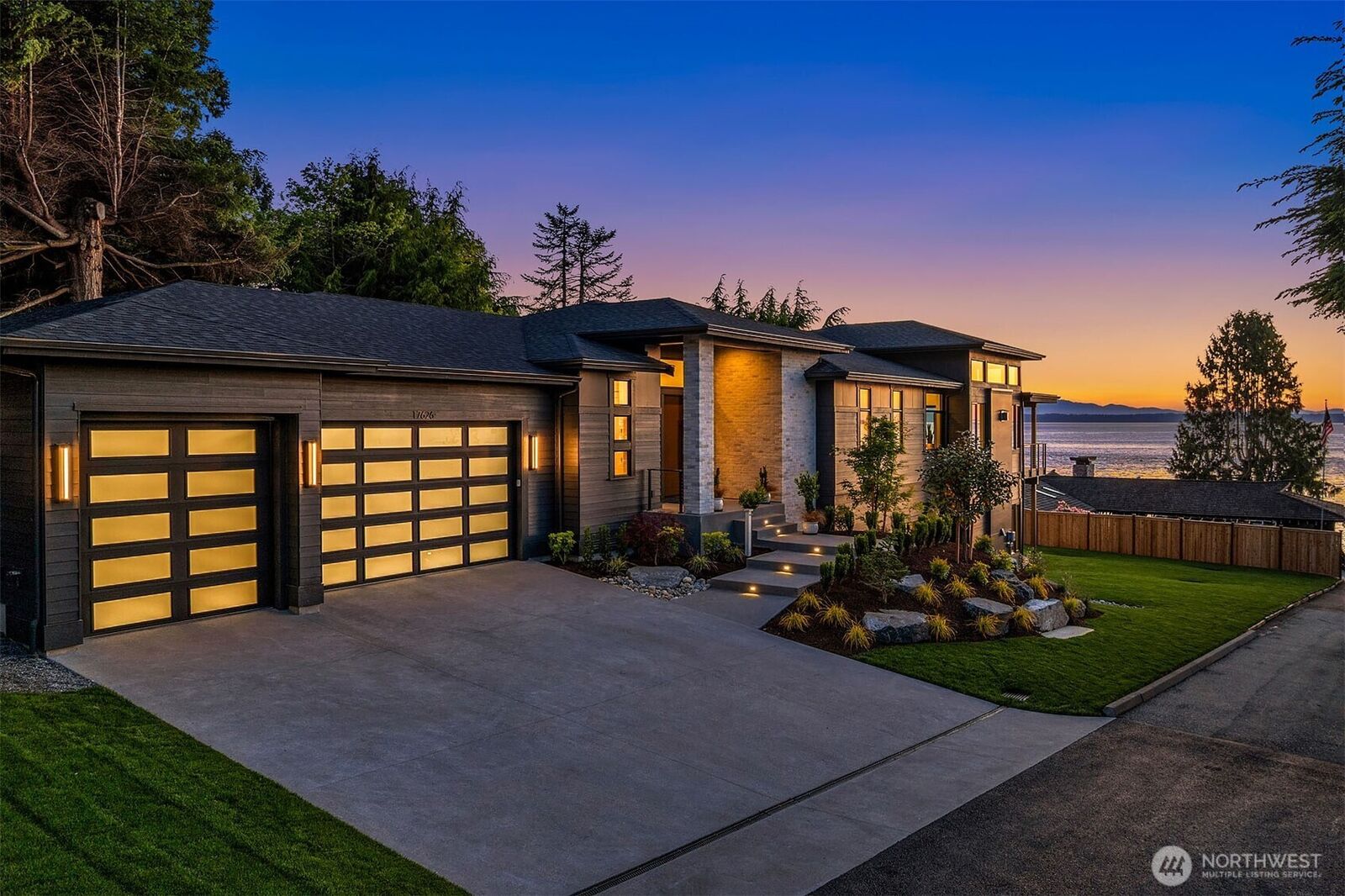 Property Photo: 17626 Talbot Road WA 98026