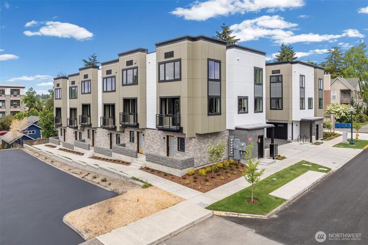 Property Photo:  518  13th Avenue SE  WA 98501 