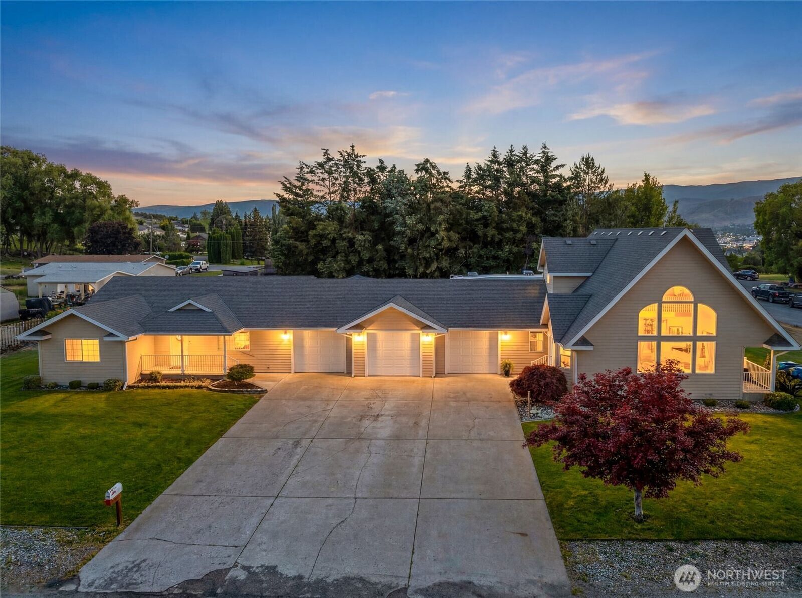 Property Photo: 2509 NW Boston Avenue WA 98802