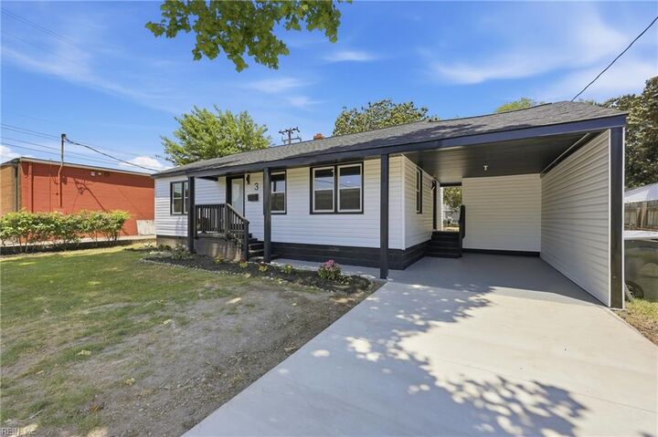 Property Photo:  3 Beechwood Road  VA 23666 