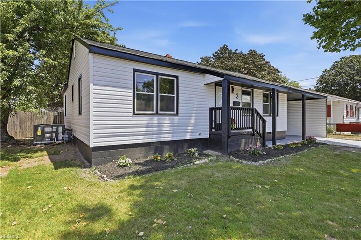 Property Photo:  3 Beechwood Rd  VA 23666 