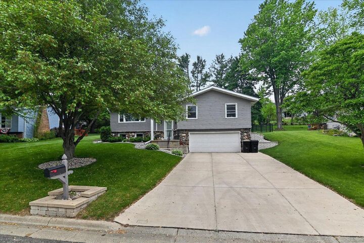 Property Photo: 520 Acker Parkway WI 53532