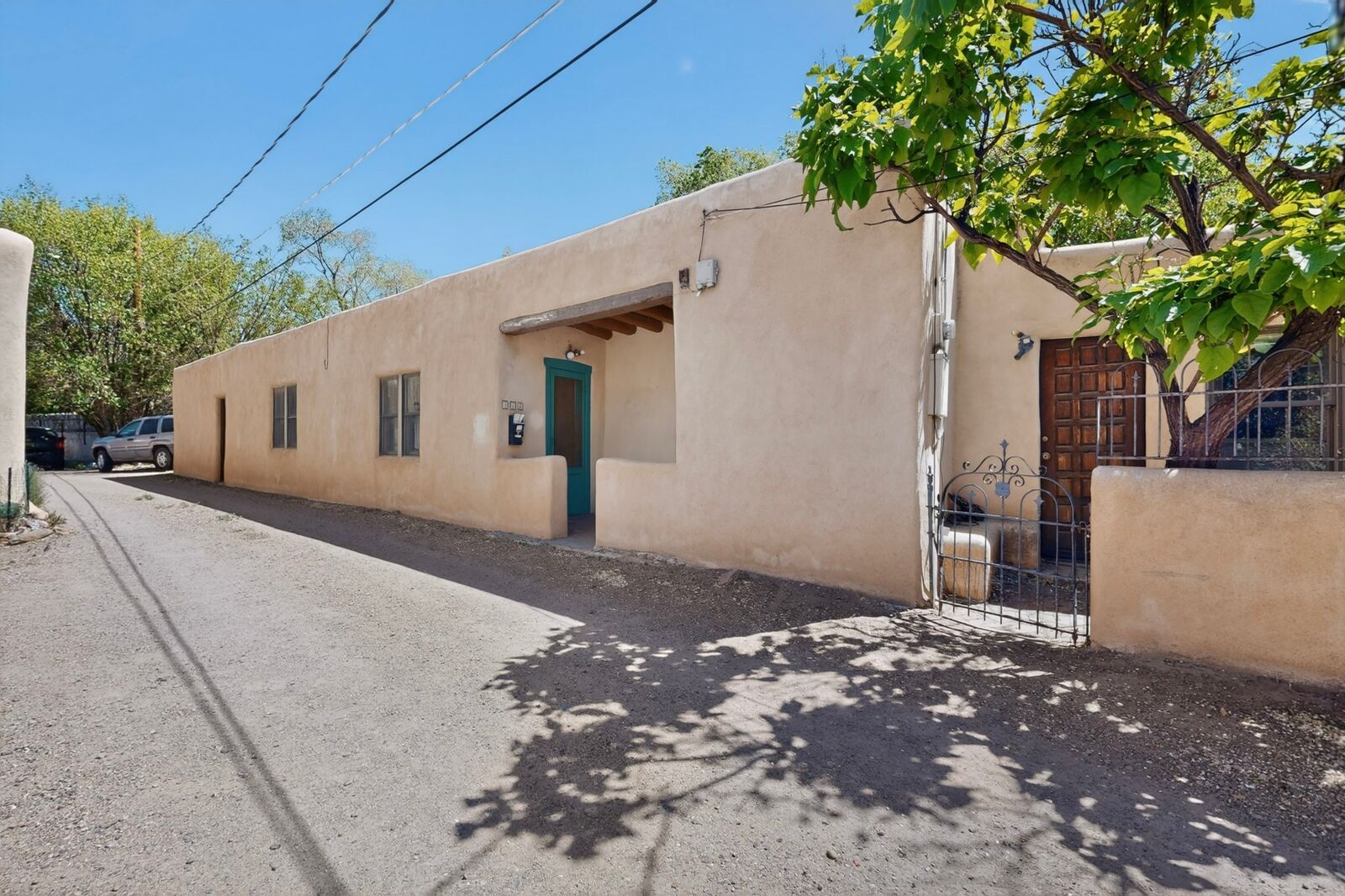 Property Photo:  318 Pino Road  NM 87505 