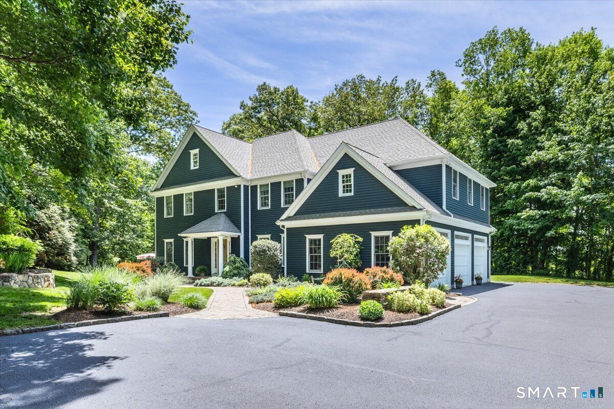 Property Photo: 7 Pinnacle Drive CT 06470