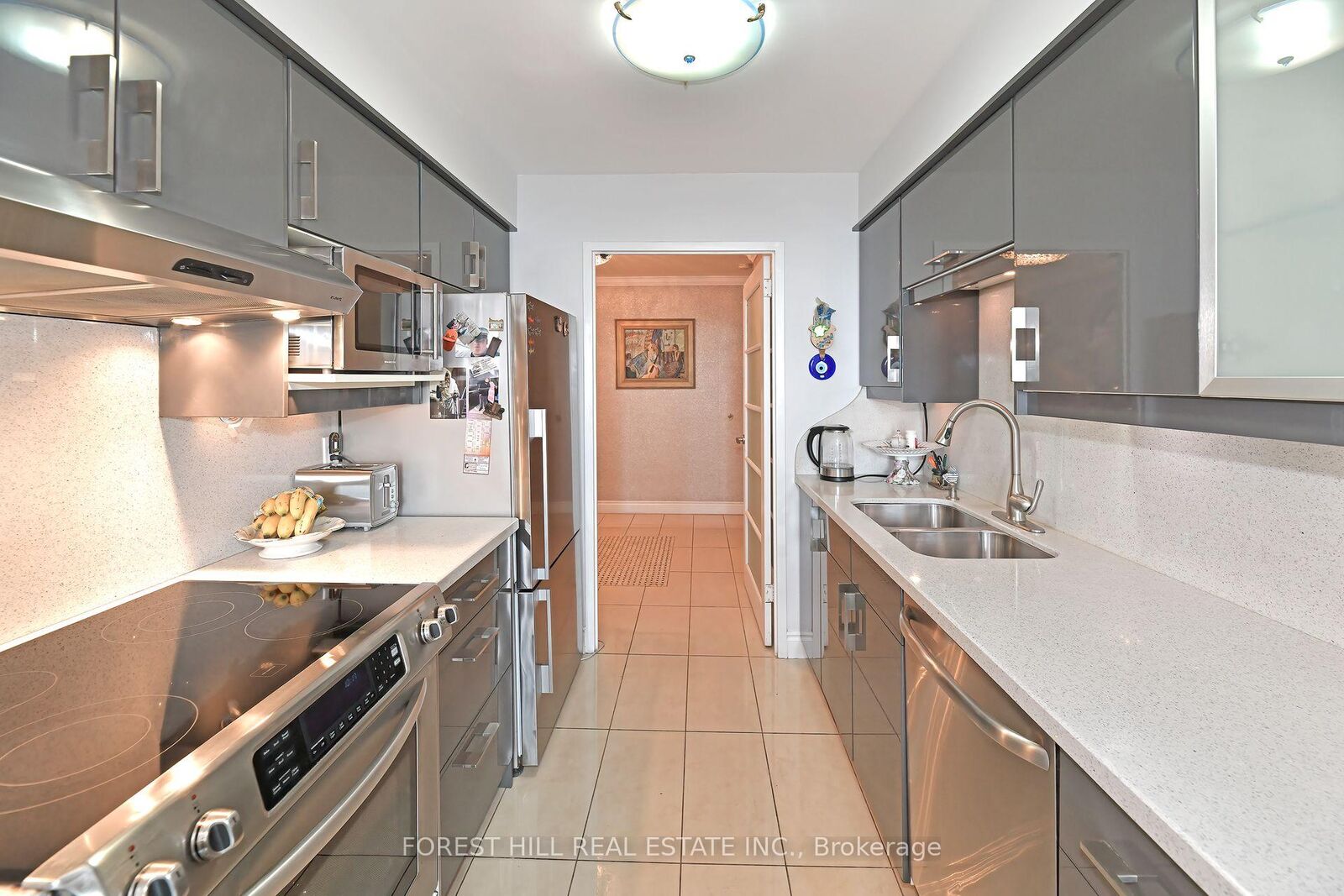 Property Photo:  135 Antibes Drive 2404  ON M2R 2Z1 