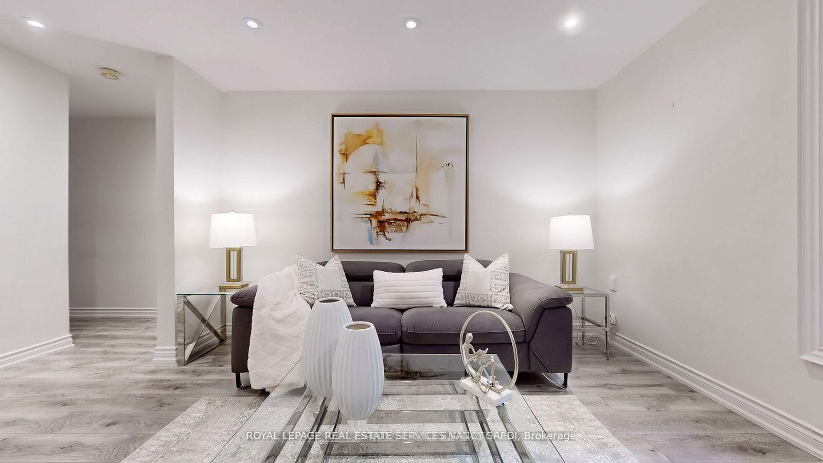 Property Photo: 15 Farrington Drive ON M2L 2B4