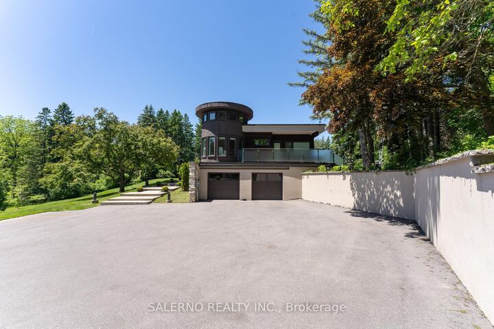 Property Photo: 290 Kingscross Drive ON L7B 1K1