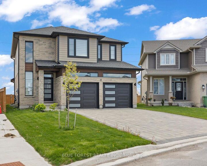 Property Photo: 37 Evylean Court ON N5R 0P6