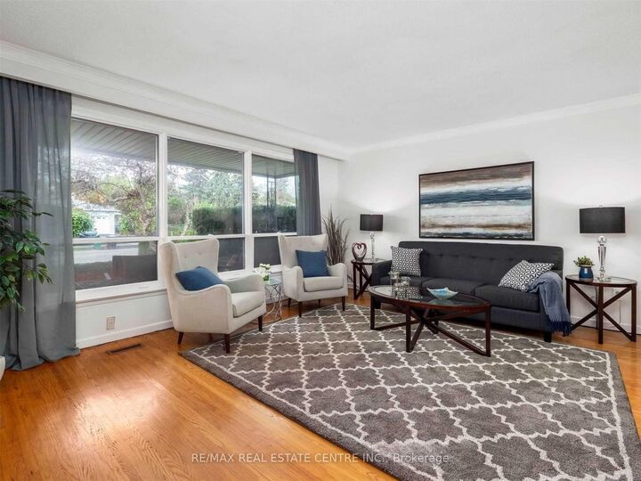 Property Photo: 3574 Golden Orchard Drive ON L4Y 3H8