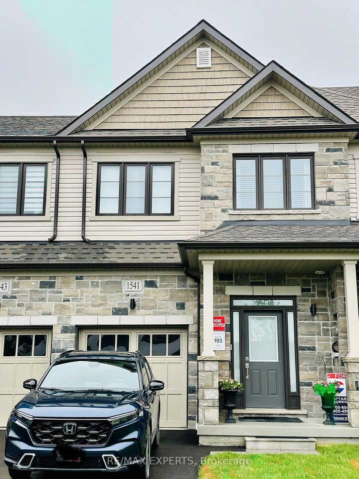 Property Photo: 1541 Wheatcroft Drive ON L1L 0W5
