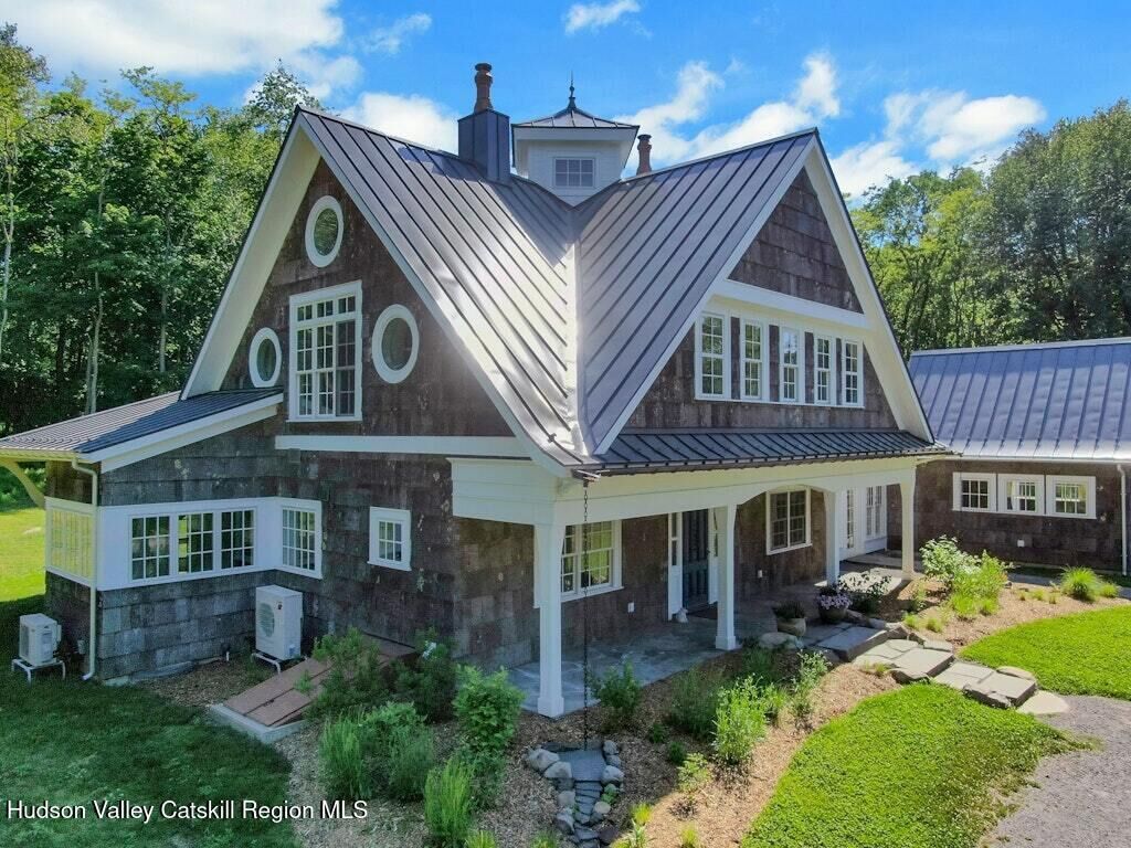 Property Photo:  120 Dashville  NY 12561 