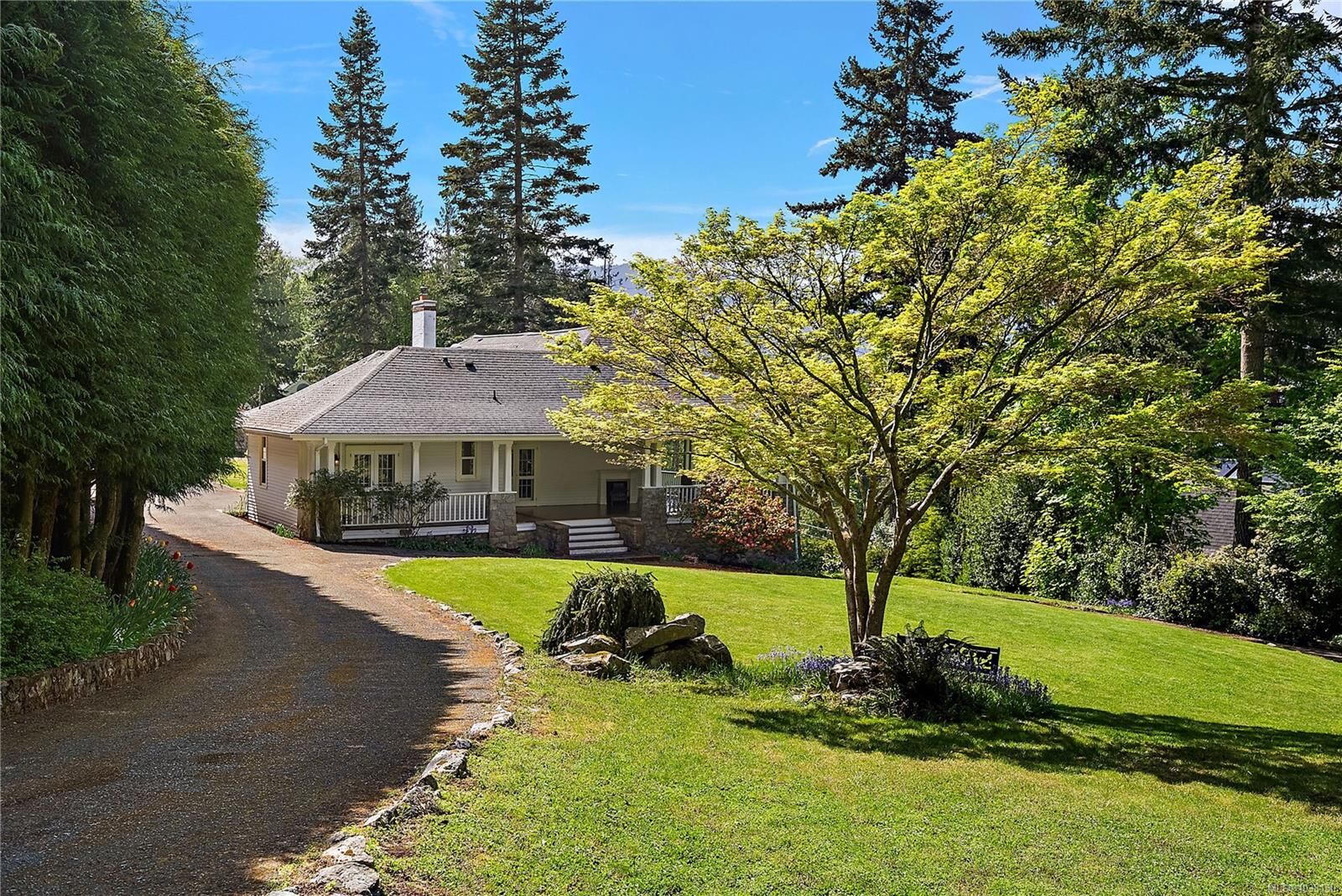 Property Photo:  600 Seacliffe Rd  BC V8L 5W1 