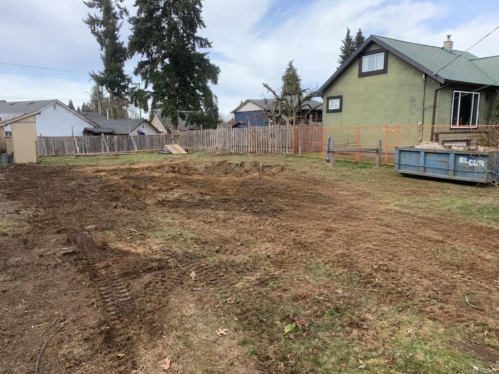 Property Photo:  753 11th St  BC V9N 1T3 