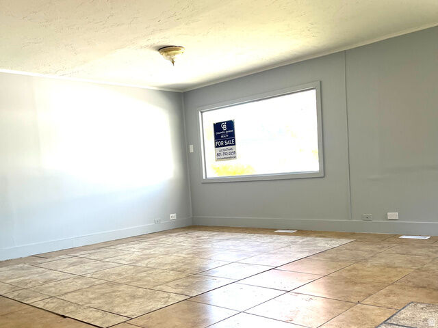 Property Photo:  5100 S 1050 W B79  UT 84405 